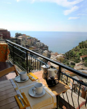 AT YOURS...MANAROLA 5 TERRE(SEA VIEW)